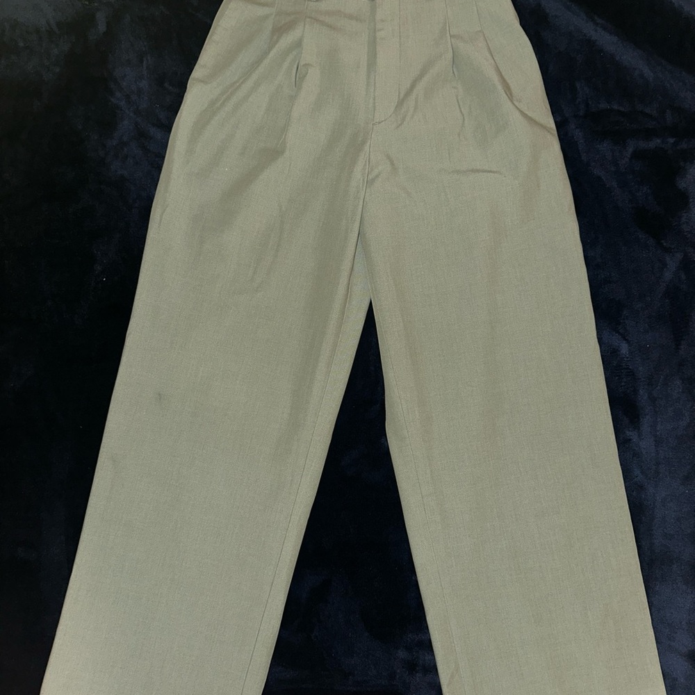 Uniqlo Women's Green Trousers